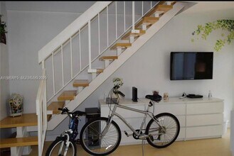 798 Crandon Blvd in Miami, FL - Building Photo - Building Photo