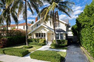 141 Australian Ave in Palm Beach, FL - Building Photo