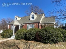 202 Old Graves Mill Rd in Lynchburg, VA - Building Photo
