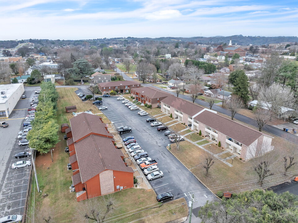 506 Ellis st in Jefferson City, TN - Building Photo