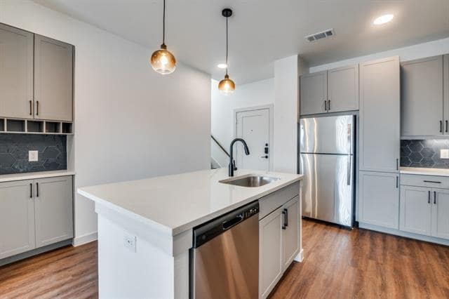 property at 627 N Lancaster Ave
