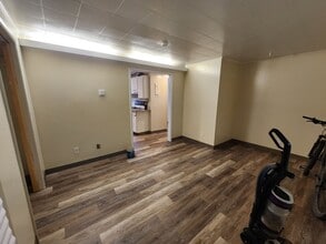 1024 E 12th Ave, Unit 1024 E 12 ave unit 4 in Anchorage, AK - Foto de edificio - Building Photo