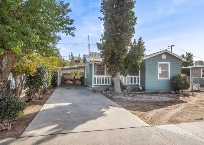 property at 2140 E Floradora Ave