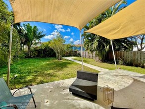 814 NE 14th Ct in Fort Lauderdale, FL - Building Photo - Building Photo