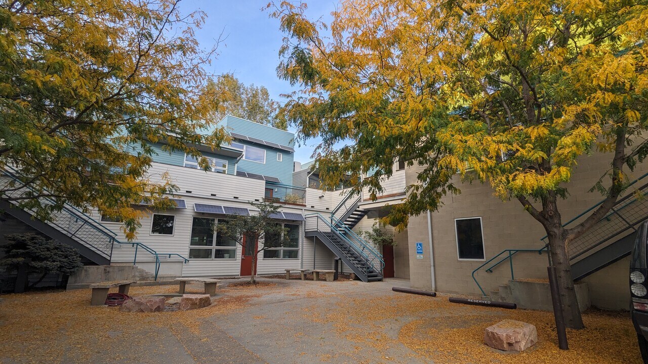 2020 Ionosphere St, Unit 16 in Longmont, CO - Building Photo