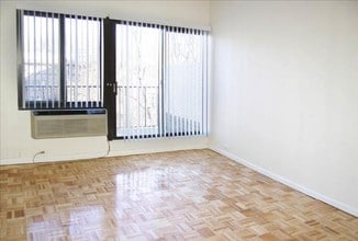 929 Mass in Cambridge, MA - Foto de edificio - Interior Photo