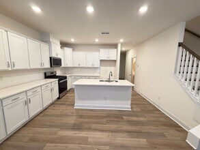 1218 Hammond Dr in Mebane, NC - Building Photo - Building Photo