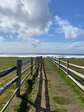 862 Aqua Vista Loop, Unit Ocean Views upstairs in Yachats, OR - Building Photo - Building Photo