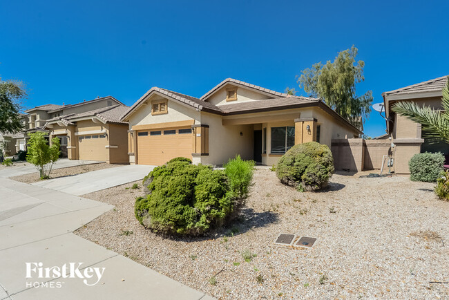 property at 838 E Payton St