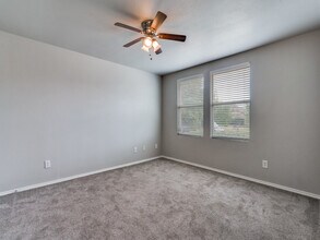 2049 Shawnee Trail in Justin, TX - Building Photo - Building Photo