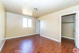 10605 Avalon Blvd in Los Angeles, CA - Building Photo - Building Photo