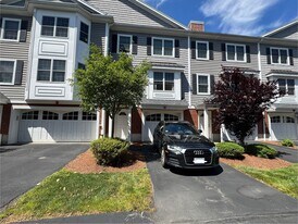 1975 Middlesex St in Lowell, MA - Building Photo