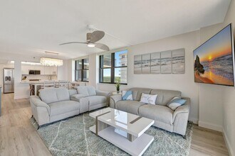 3100 N Hwy A1A in Fort Pierce, FL - Foto de edificio - Building Photo