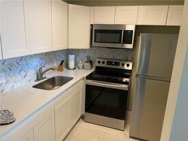 59 Prescott C, Unit 59 in Deerfield Beach, FL - Building Photo