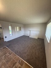 3631 Marshall Ave in Eugene, OR - Building Photo - Building Photo