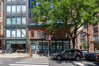 6 N Moore St in New York, NY - Building Photo - Building Photo