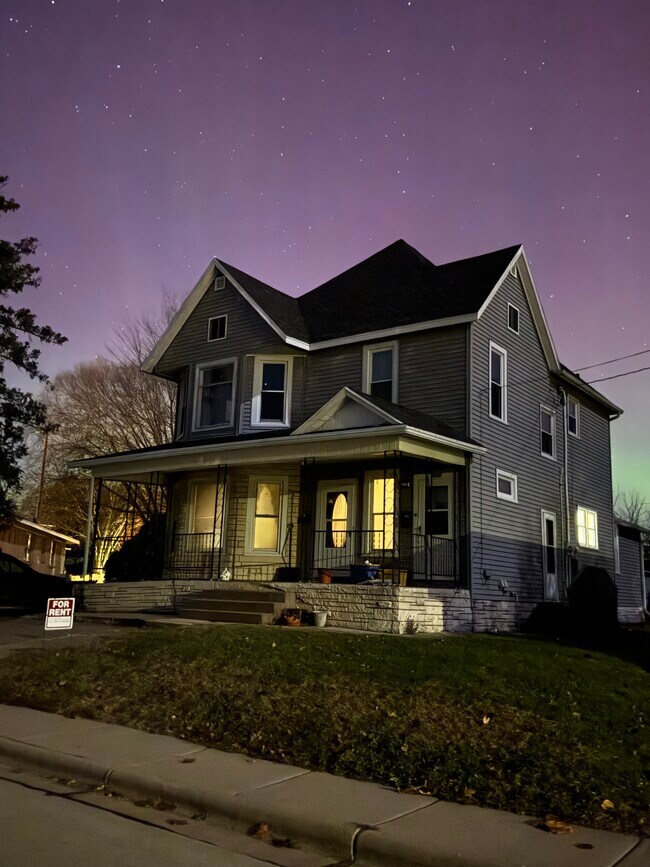 140 E Lewis St in Platteville, WI - Building Photo - Building Photo