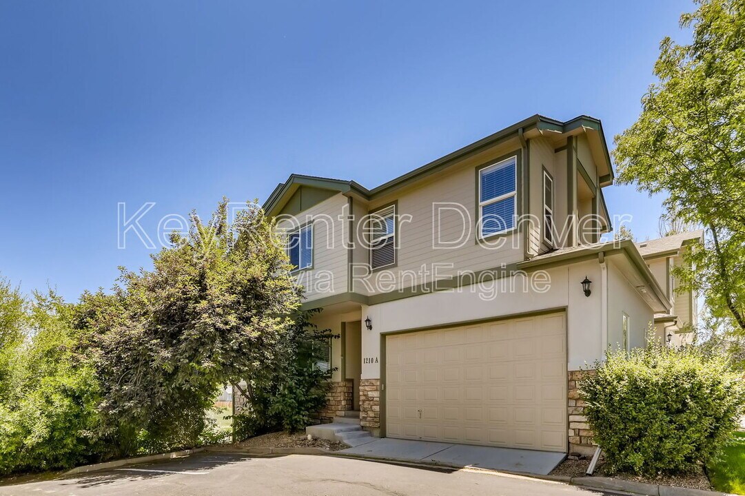 1210 S Idalia St in Aurora, CO - Building Photo