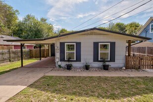 1911 Miles Ave in Austin, TX - Building Photo