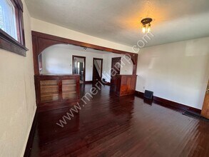 2010 Kentucky Ave in Fort Wayne, IN - Building Photo - Building Photo