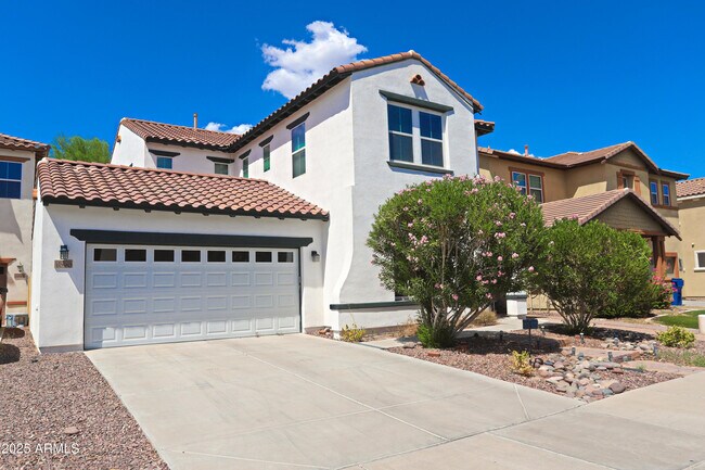 1090 W Caroline Ln in Tempe, AZ - Building Photo - Building Photo