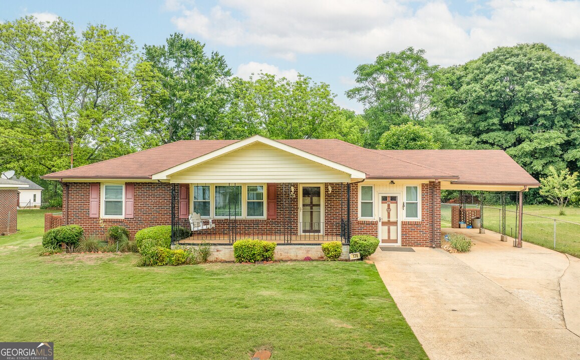 170 Northcrest Dr in Athens, GA - Building Photo