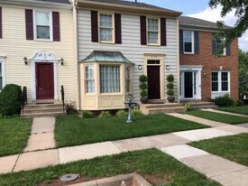 21178 Hedgerow Ter in Ashburn, VA - Building Photo