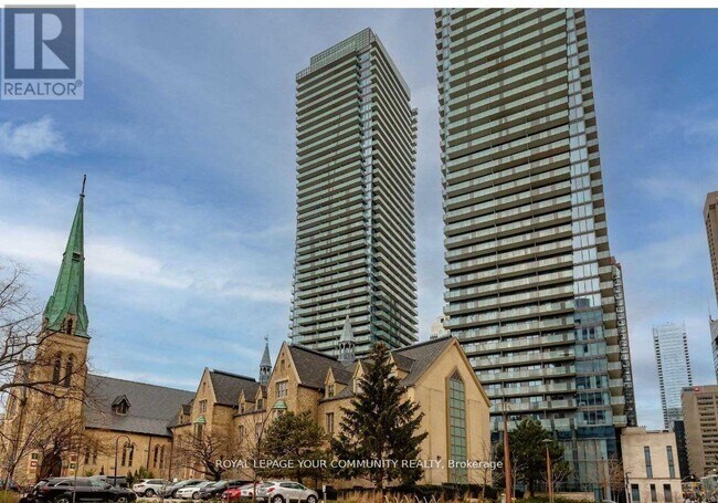 property at 2803-65-665 St Mary St