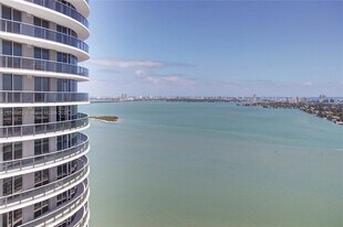 1756 N Bayshore Dr, Unit 38G in Miami, FL - Building Photo