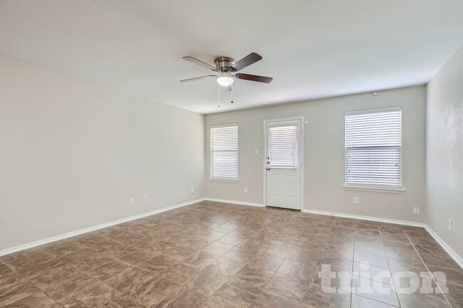 11623 Hidden Terrace in San Antonio, TX - Building Photo - Building Photo