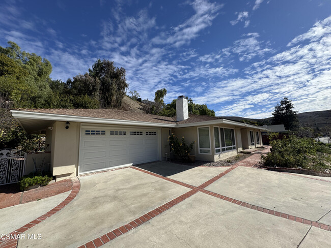 2179 La Granada Dr