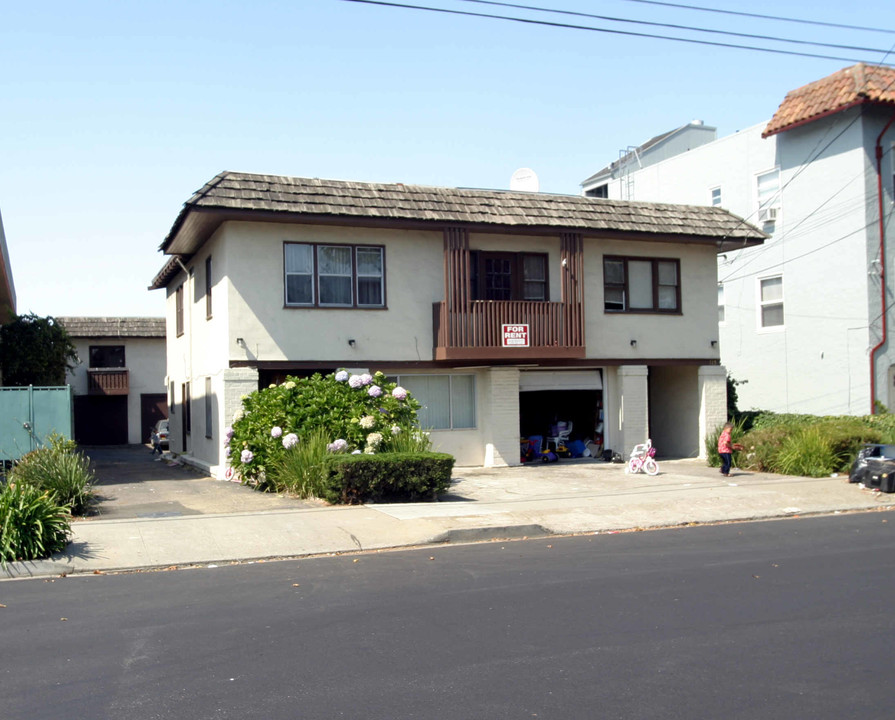 115 Anita Rd in Burlingame, CA - Foto de edificio