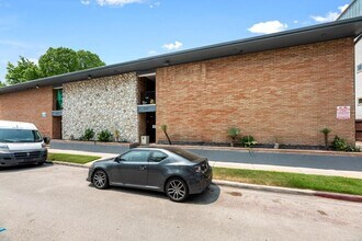 935 Byrne in Houston, TX - Building Photo - Building Photo