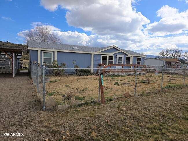 18415 S Henry Coe Rd in Peeples Valley, AZ - Building Photo - Building Photo