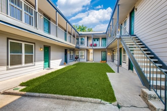 Residences at the Union in Denton, TX - Building Photo - Building Photo