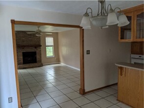 2435 Ravina St in San Antonio, TX - Building Photo - Building Photo