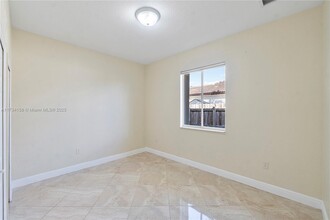 16221 SW 42nd Terrace in Miami, FL - Building Photo - Building Photo