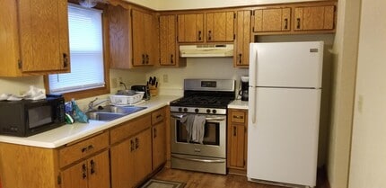 2042 Madera St in Waukesha, WI - Building Photo - Building Photo