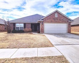 3012 NW 191st Terrace in Edmond, OK - Building Photo