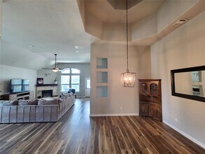 101 Salt Fork Dr in Liberty Hill, TX - Foto de edificio - Building Photo