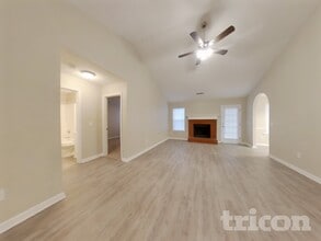 3710 Michaels Creek Way in Loganville, GA - Foto de edificio - Building Photo