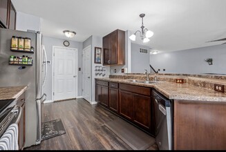 3348 Bent Water Pl in St. Charles, MO - Building Photo - Building Photo
