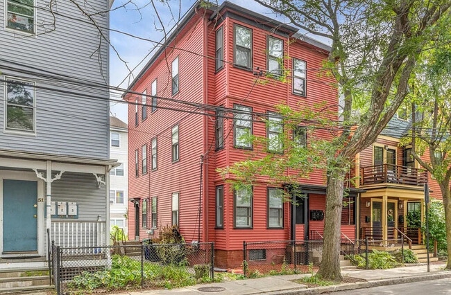 49 Harrison St, Unit #3 in Somerville, MA - Building Photo - Building Photo