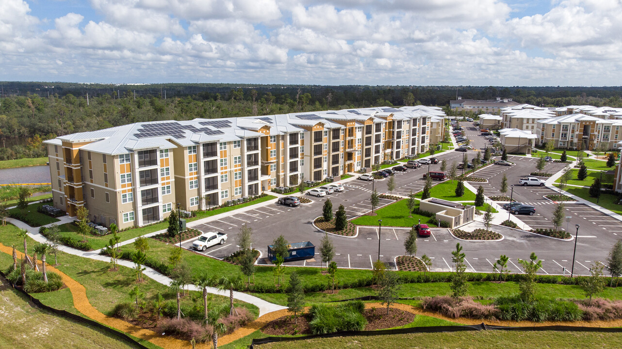 Parc Hill Senior Living in Orange City, FL - Foto de edificio