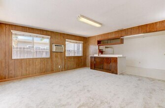 10420 Greenford Dr in San Diego, CA - Building Photo - Building Photo
