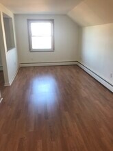 22031 Lester St in Clinton Township, MI - Building Photo - Building Photo