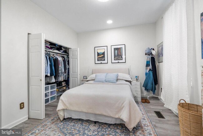 property at 1731 T St NW