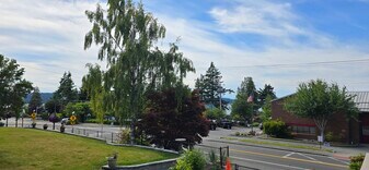 713 5th St, Unit #2 Studio in Mukilteo, WA - Building Photo