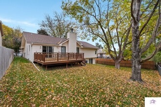 3717 Burr Oak Dr in Bellevue, NE - Building Photo - Building Photo