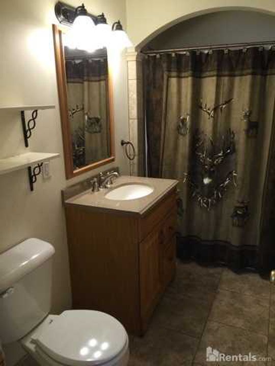 2122 W 4th St in Duluth, MN - Building Photo - Building Photo